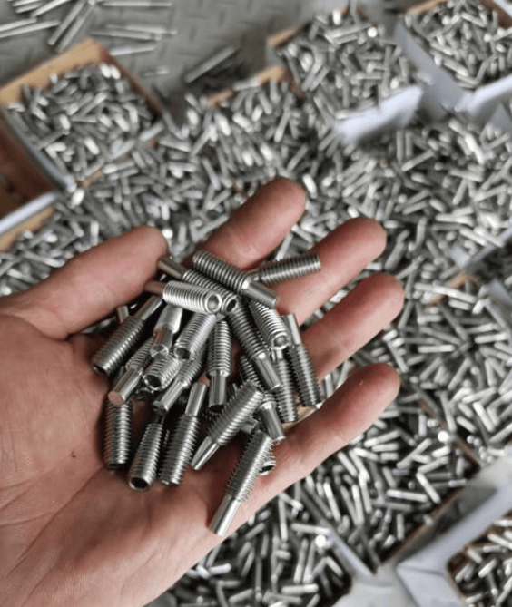 Carbon steel bolts strength grades comparison